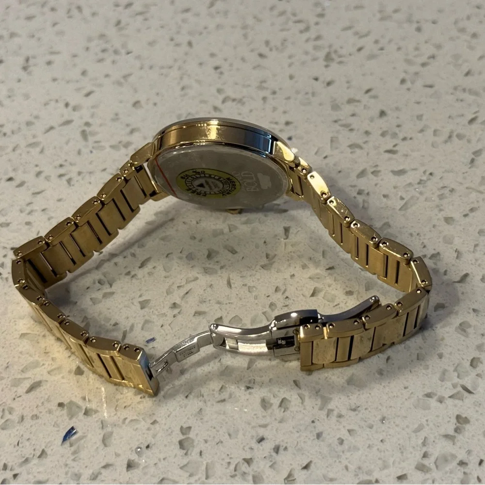 Movado Gold Watch Elegant Accessory - Picture 3 of 4